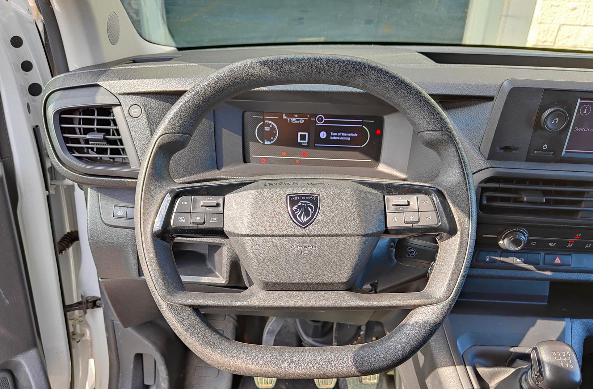 Peugeot Expert Furgon BlueHDi 120 Standard - foto 17