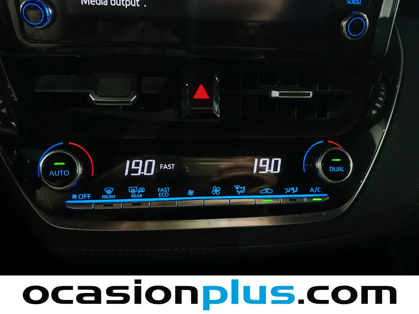 Foto Toyota Corolla Toyota Corolla Sports 180H Feel! E-CVT (180 CV)