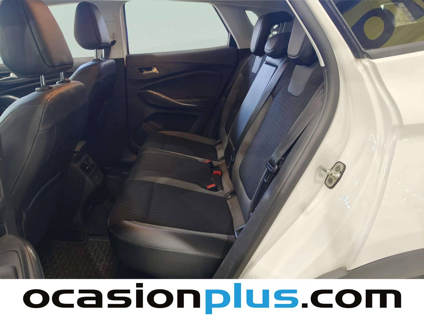 Foto asientos traseros Opel Grandland X Opel Grandland X 1.6 CDTi Excellence (120 CV)