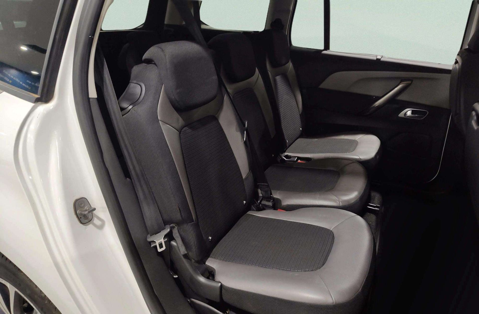 Citroën C4 Grand SpaceTourer PureTech 130 Shine 7 plazas - foto 21