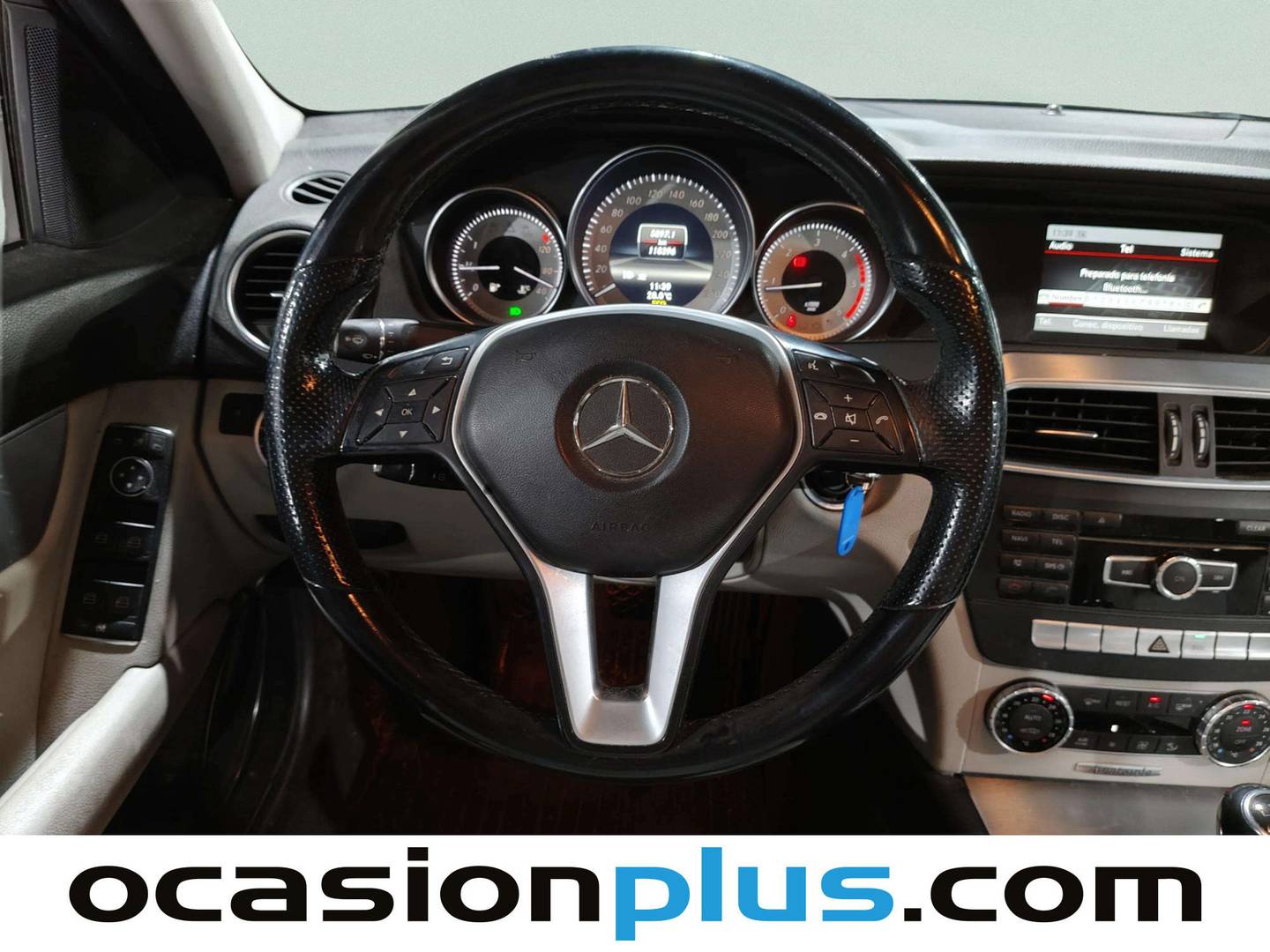 Equipamiento del Mercedes Clase C Mercedes Clase C 200 CDI Blue Efficiency Avantgarde Edition (136 CV)