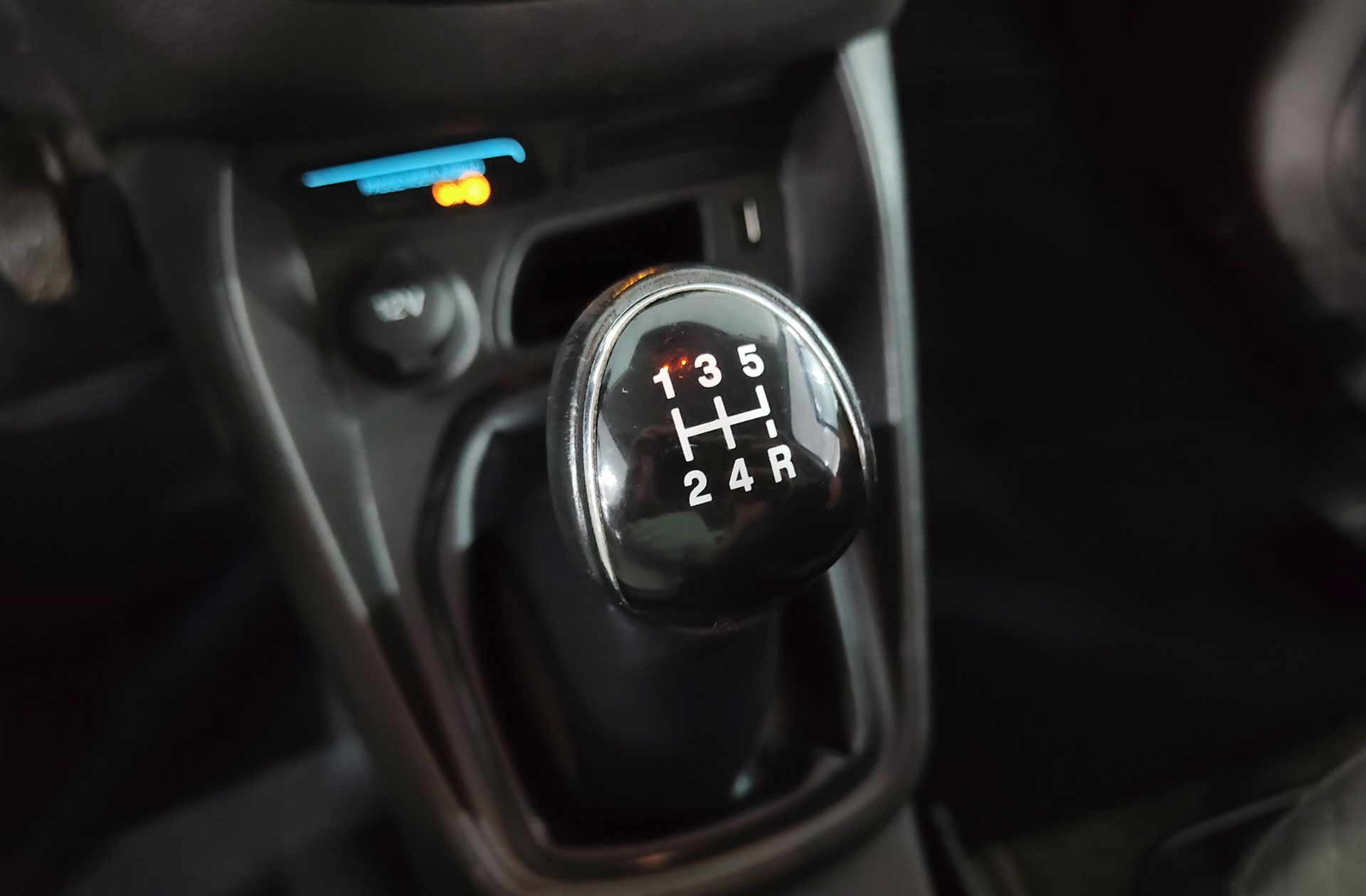 Ford Tourneo Courier 1.0 EcoBoost Trend - foto 5