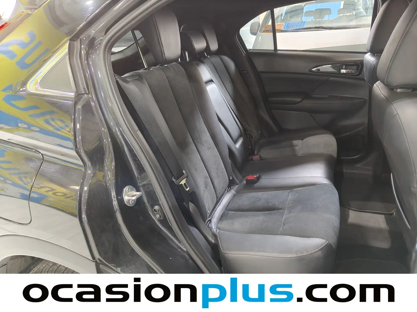 Foto Mitsubishi Eclipse Cross Mitsubishi Eclipse Cross 2.4 PHEV Kaiteki 4WD Auto (188 CV)