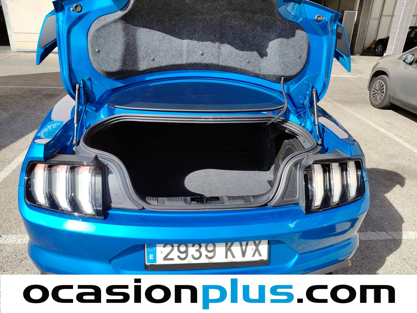 Fotos maletero Ford Mustang Ford Mustang 5.0 Ti-VCT V8 Mustang GT Fastback (450 CV)