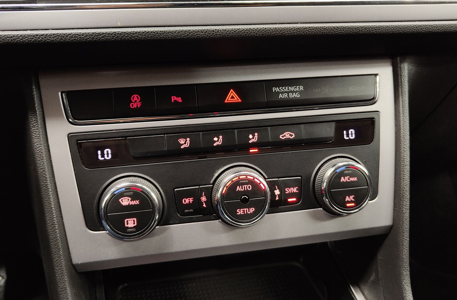 SEAT León 1.4 TSI ACT Xcellence DSG - foto 35