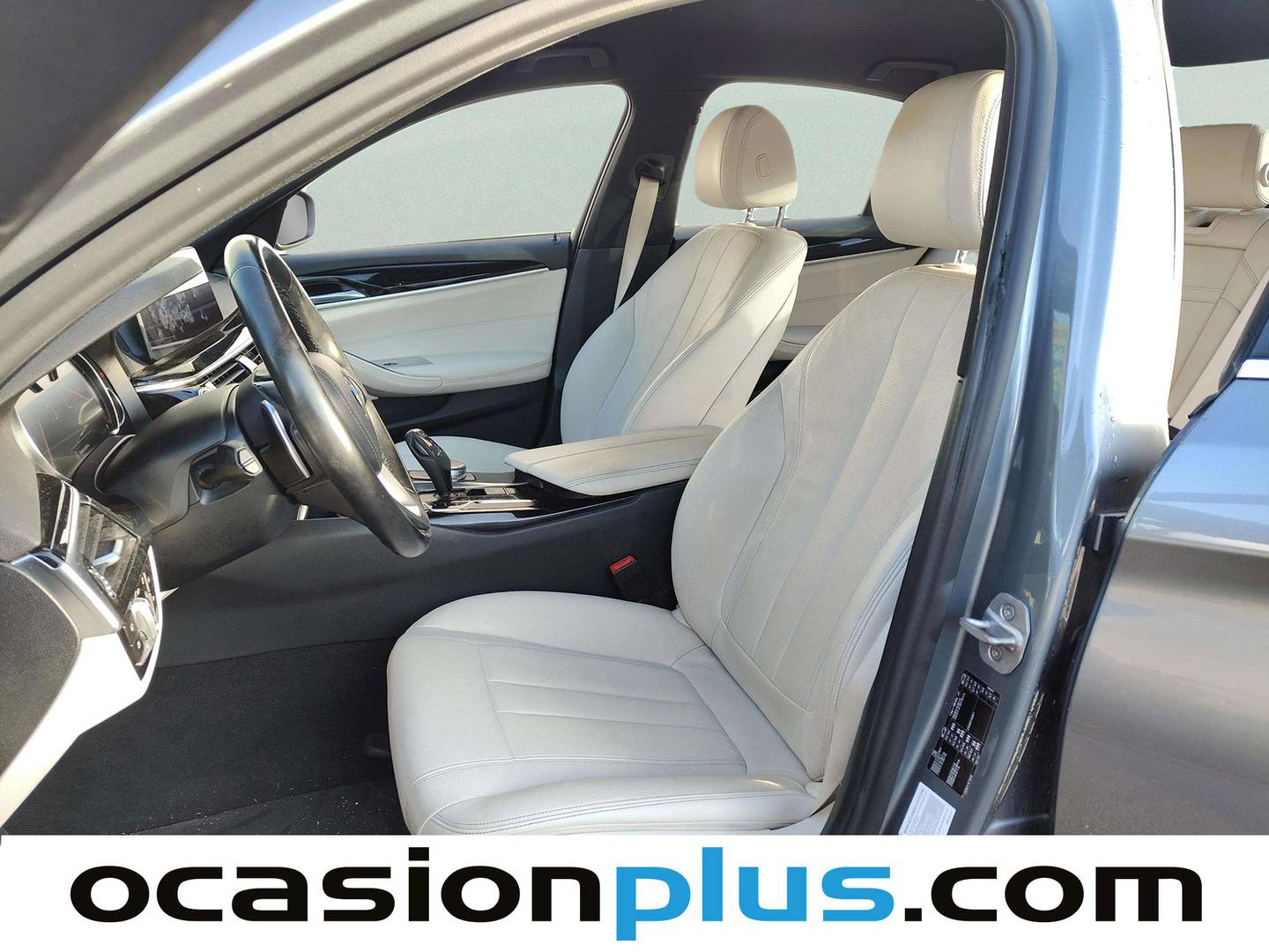 Foto asientos delanteros BMW Serie 5 BMW Serie 5 520d (190 CV)