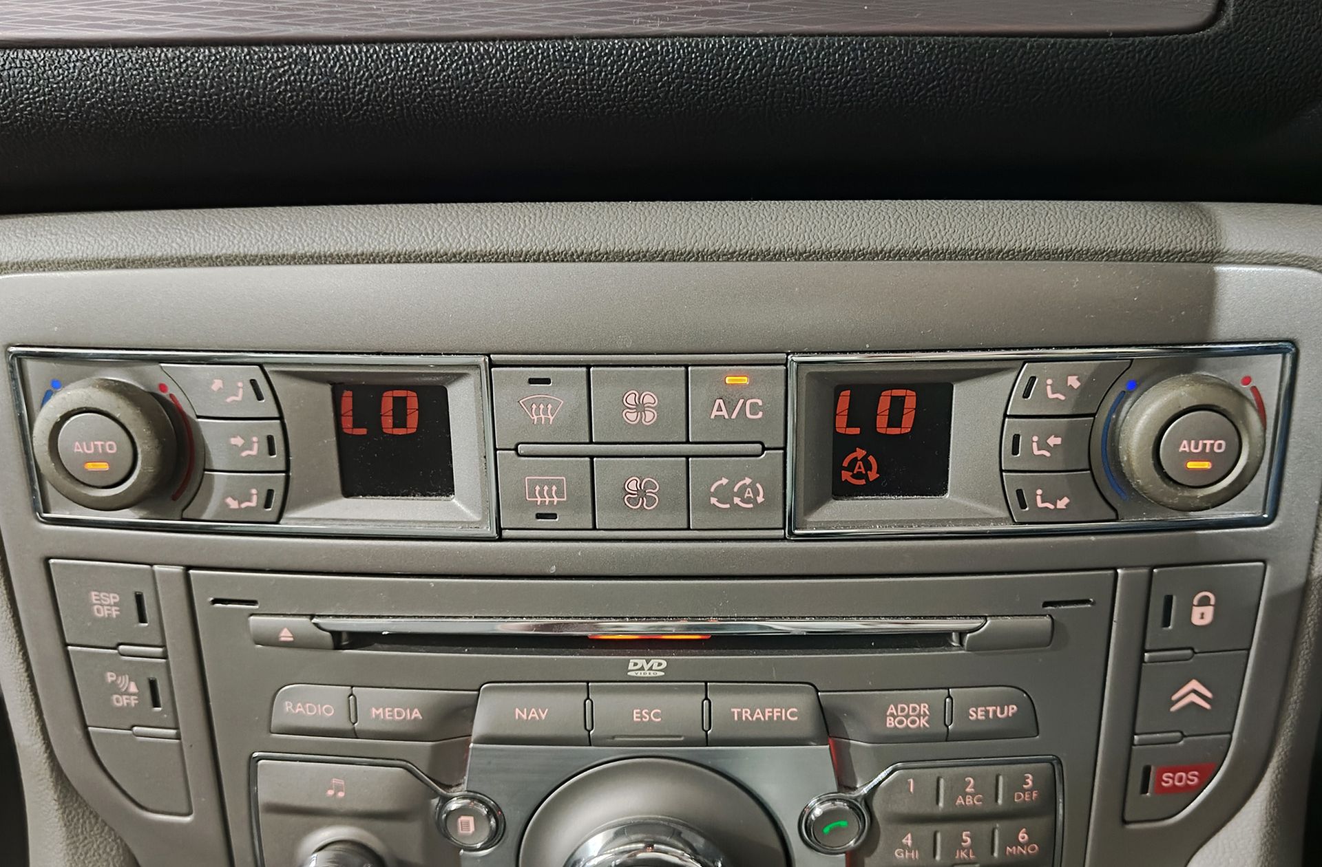 Citroën C5 2.0 HDi FAP Exclusive CAS - foto 31