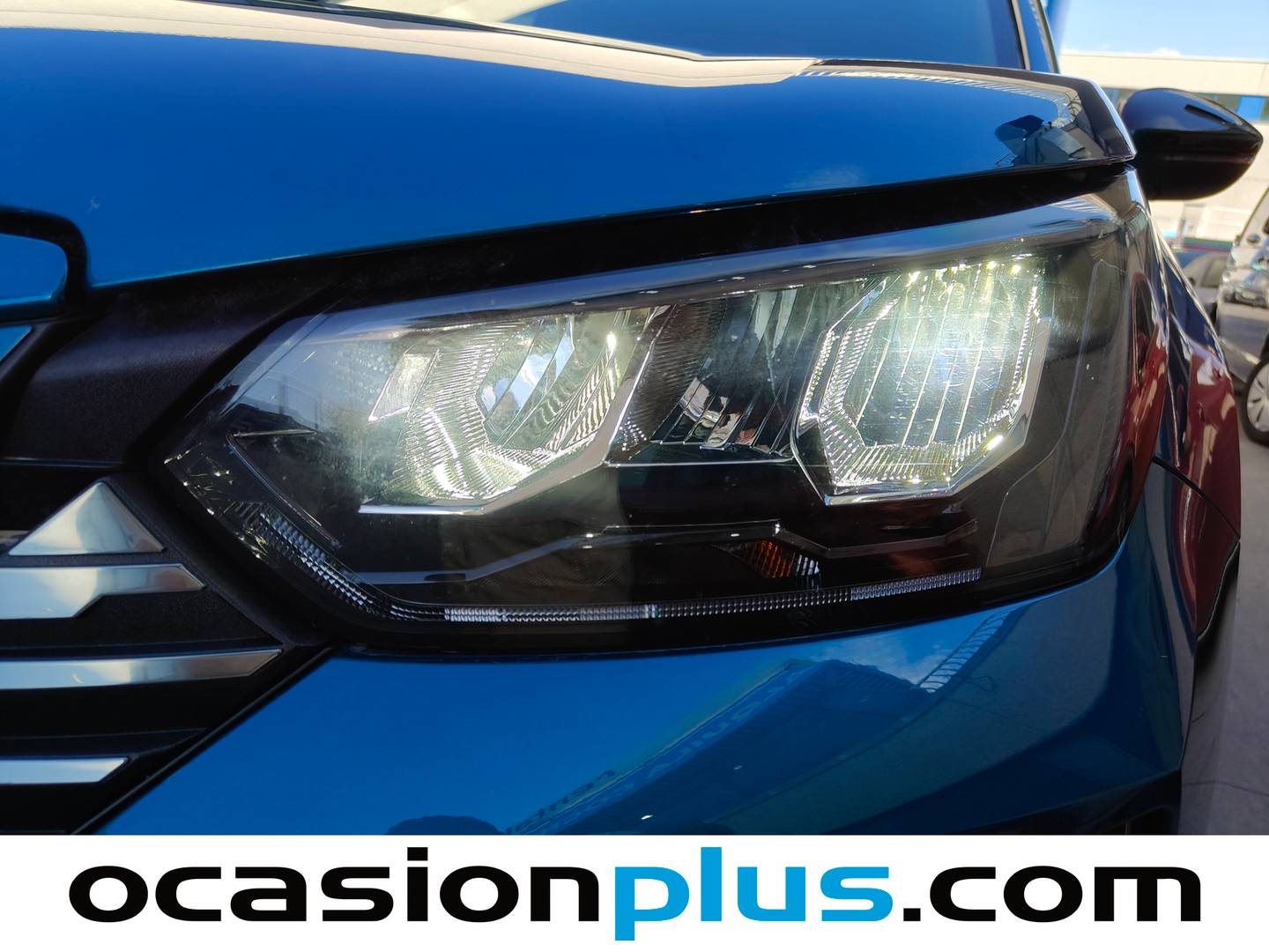 Equipamiento del Peugeot 2008 Peugeot 2008 Allure Hybrid eDCS6 (145 CV)