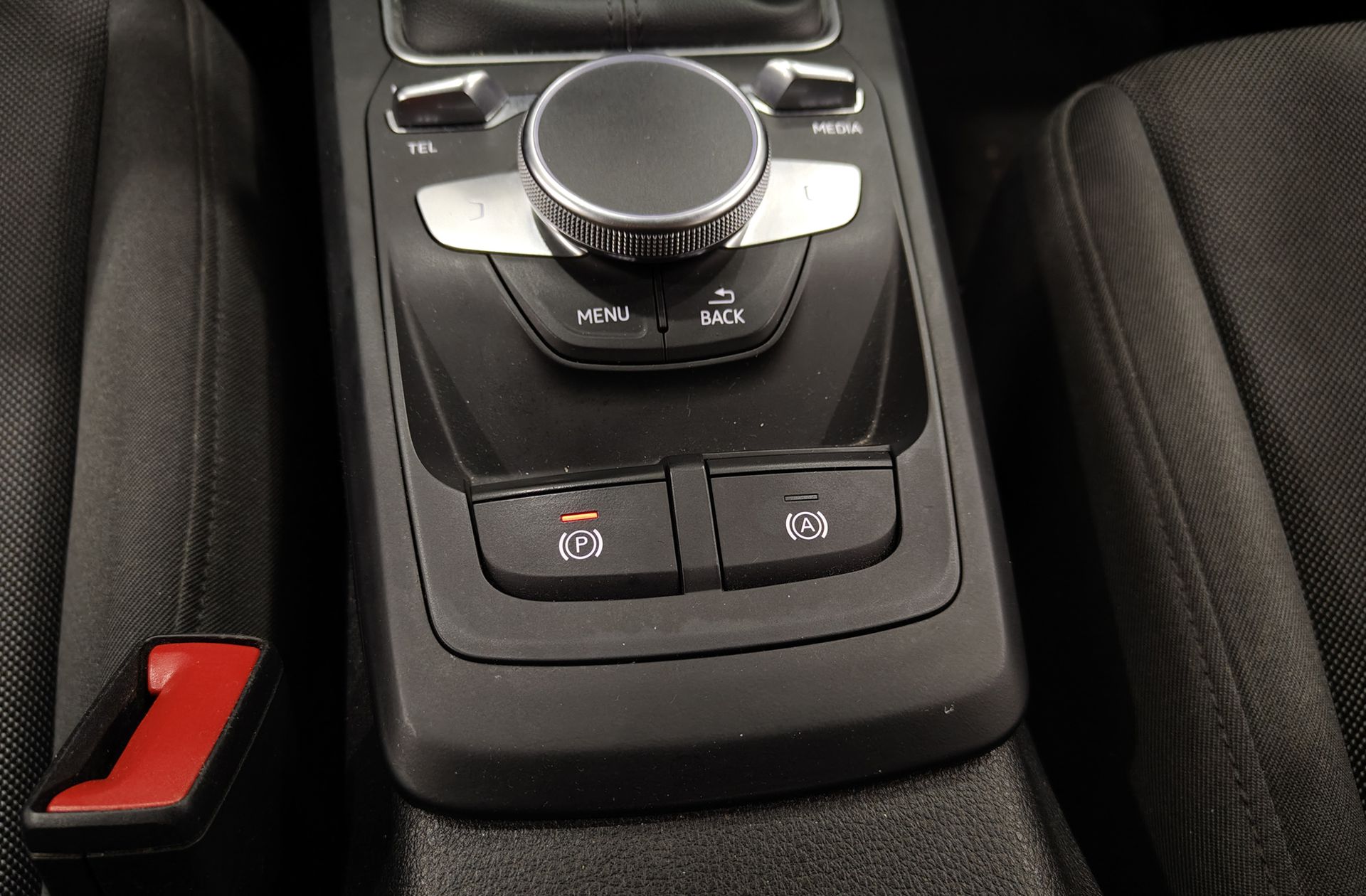 Audi Q2 Advanced 30 TDI - foto 29