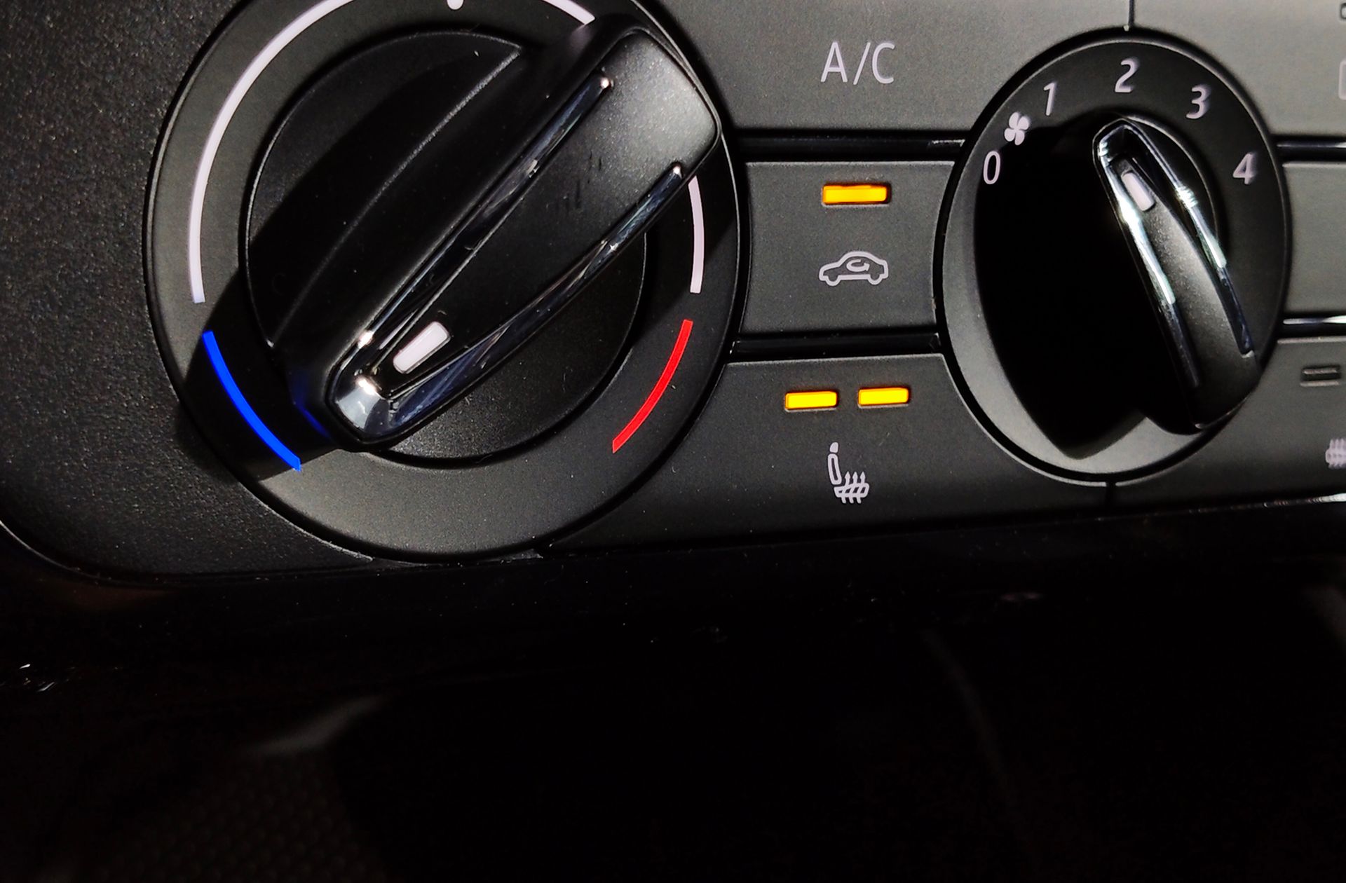 Škoda Kamiq 1.0 TSI Selection DSG - foto 7