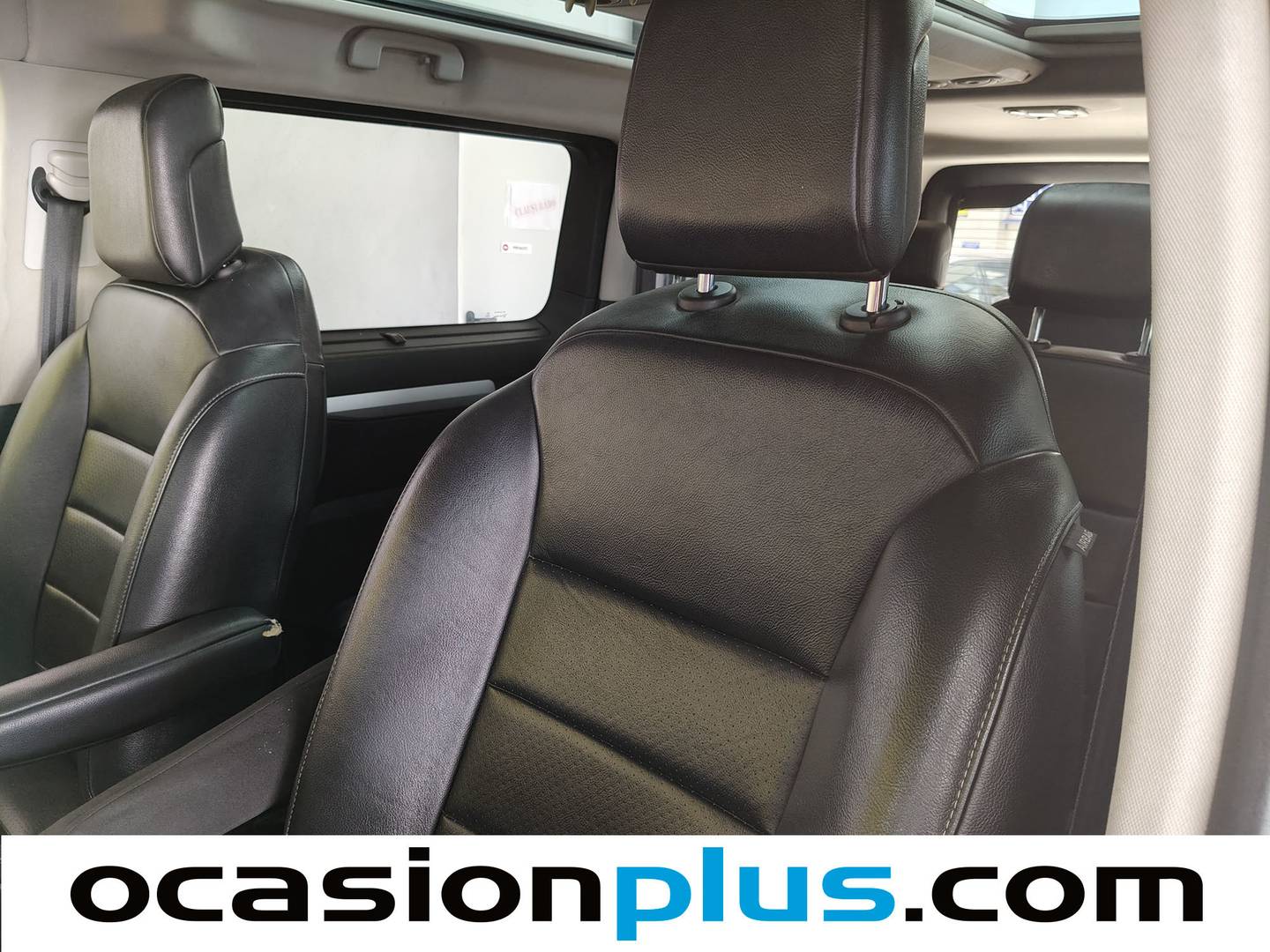 Extras del Peugeot Traveller Peugeot Traveller BlueHDi 150 Allure Standard EAT6 (180 CV) 7 Plazas
