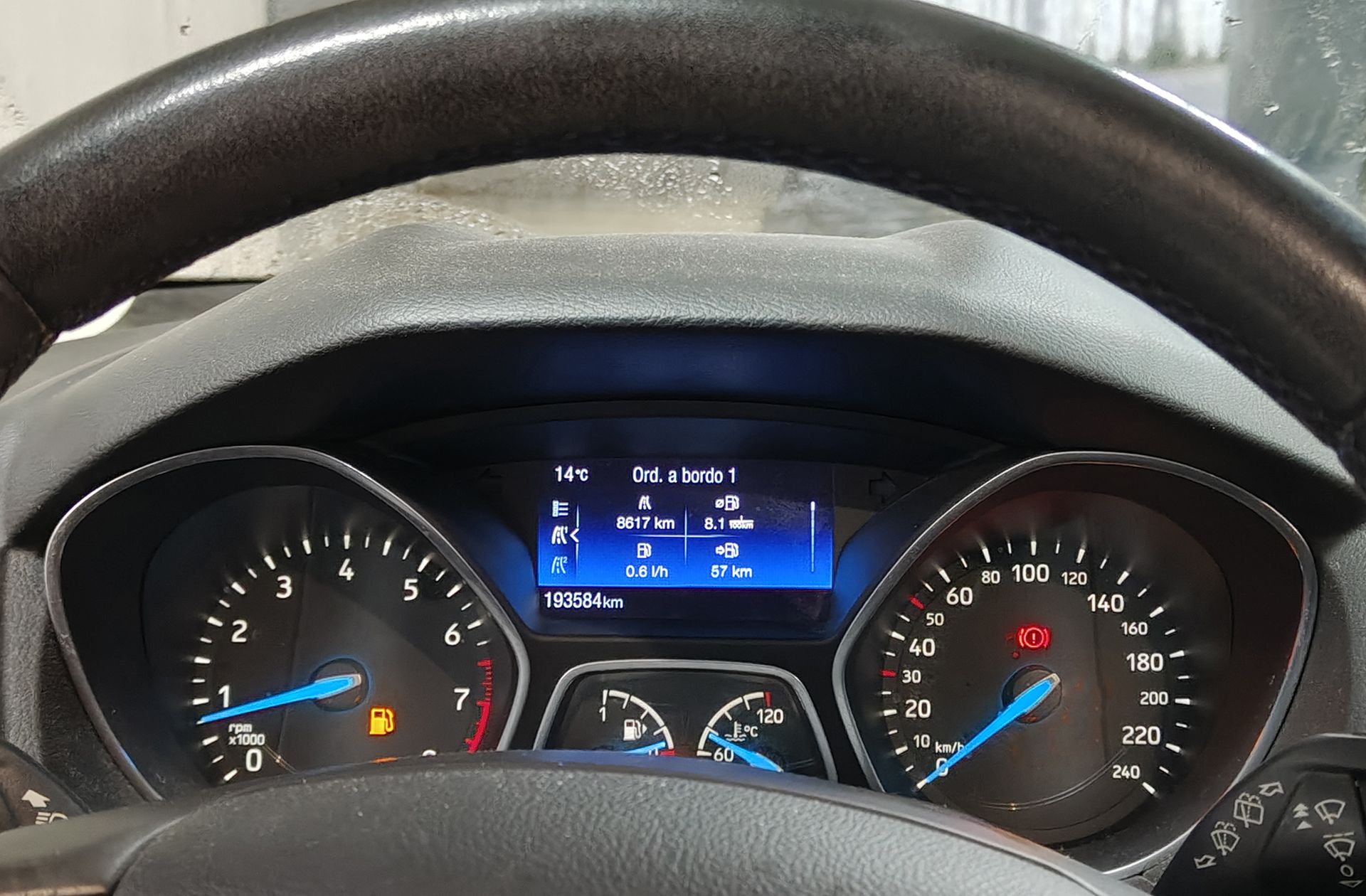 Ford Focus 1.0 EcoBoost Titanium - foto 20