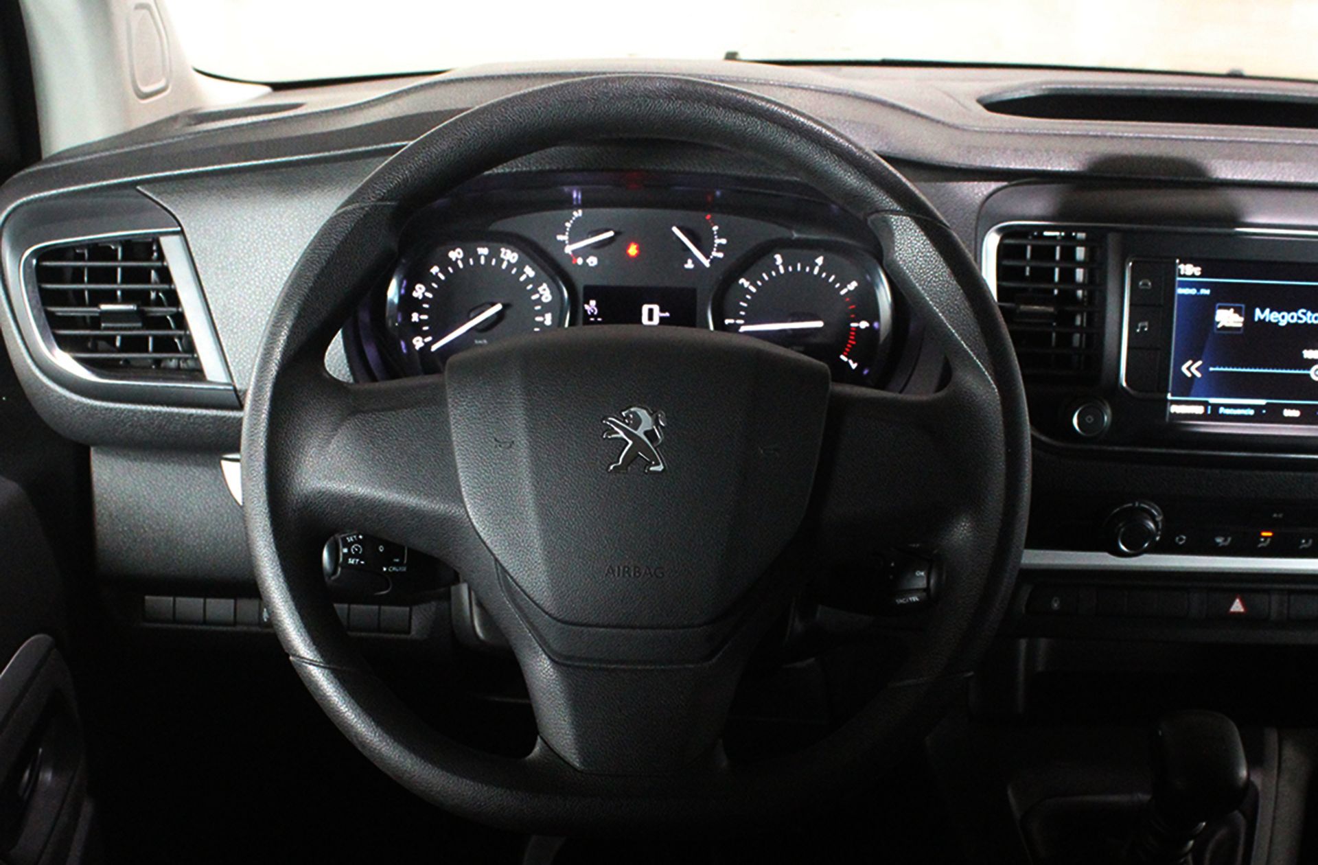 Peugeot Traveller BlueHDi 120 Business Long 9 plazas - foto 20