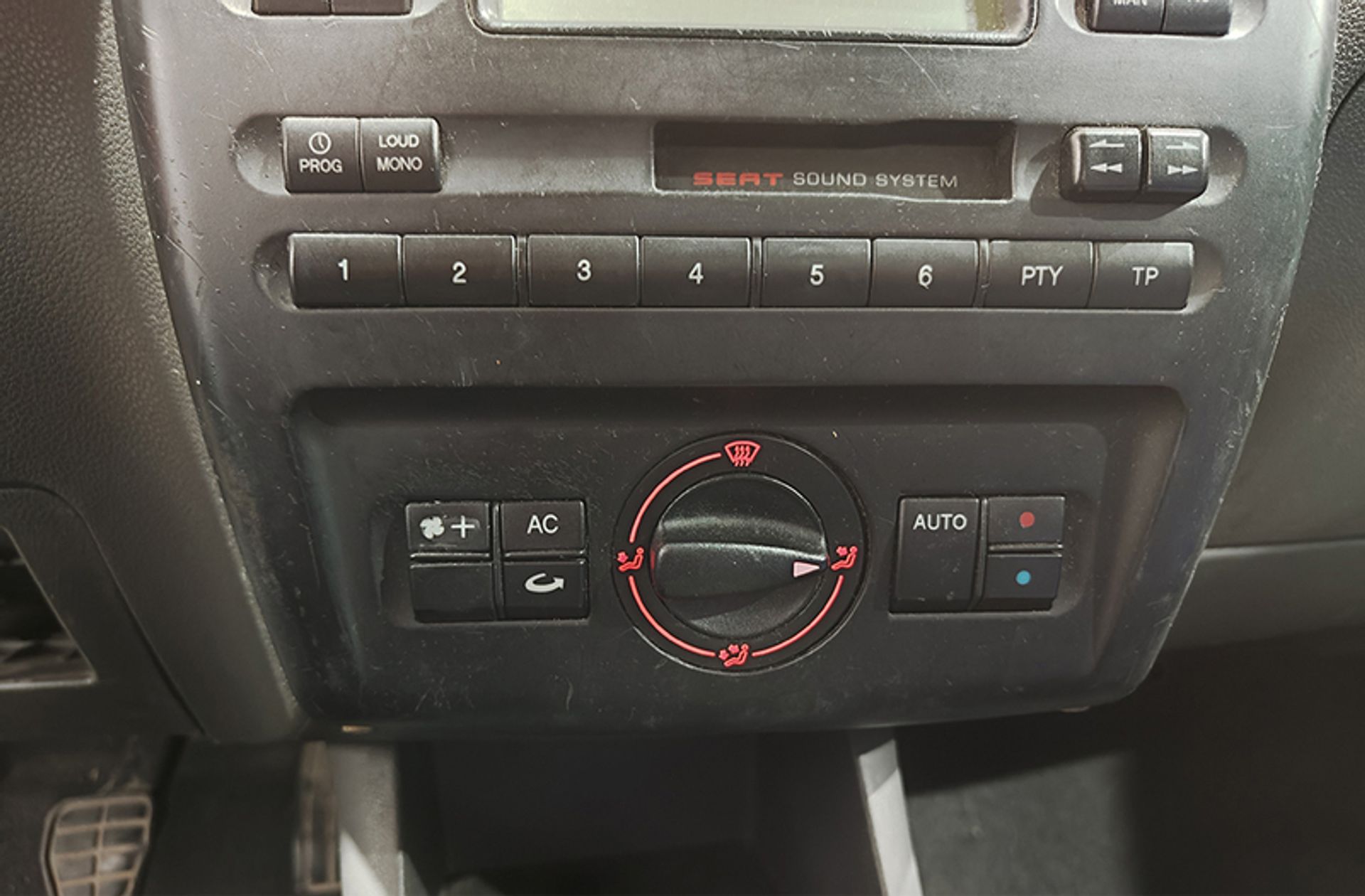 SEAT Ibiza 1.4 Stella - foto 23