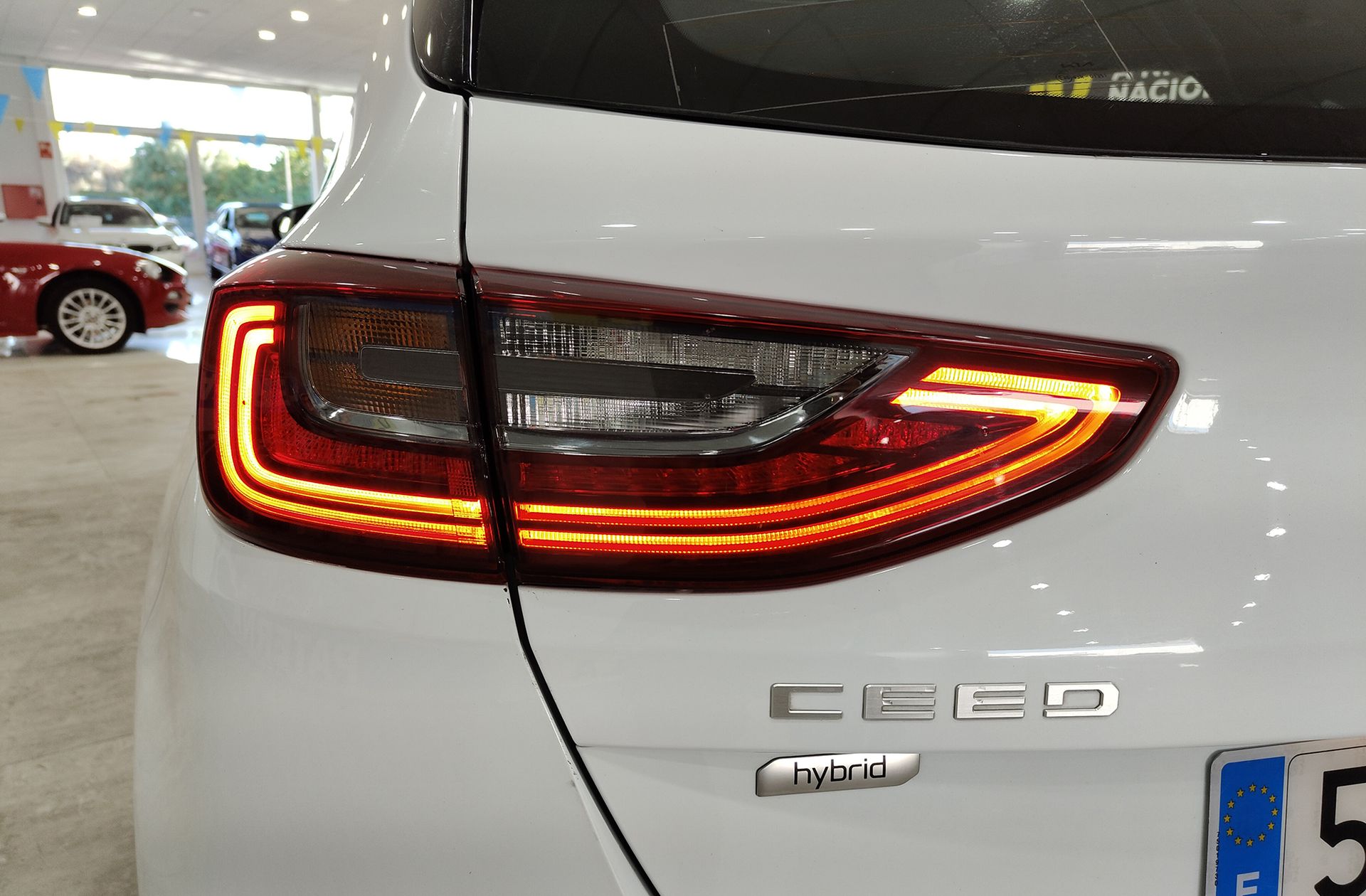 Kia Ceed 1.6 MHEV iMT Drive - foto 14