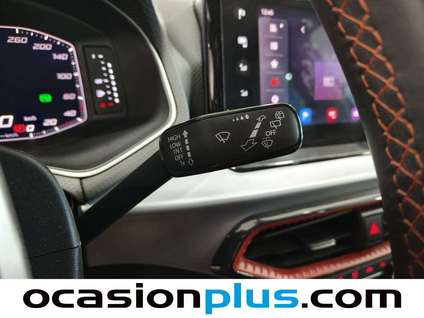 Foto Seat Arona SEAT Arona 1.5 TSI FR XL DSG (150 CV)