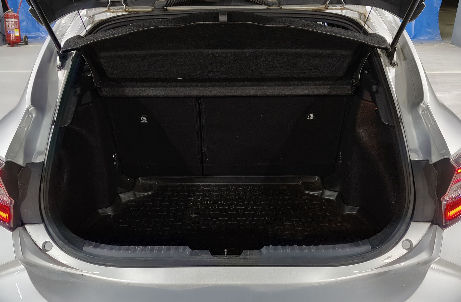 Toyota Corolla 1.8 125H Style E-CVT - foto 20