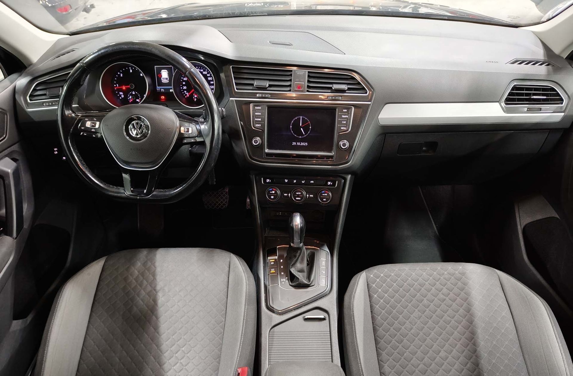 Volkswagen Tiguan Advance 2.0 TDI DSG - foto 6
