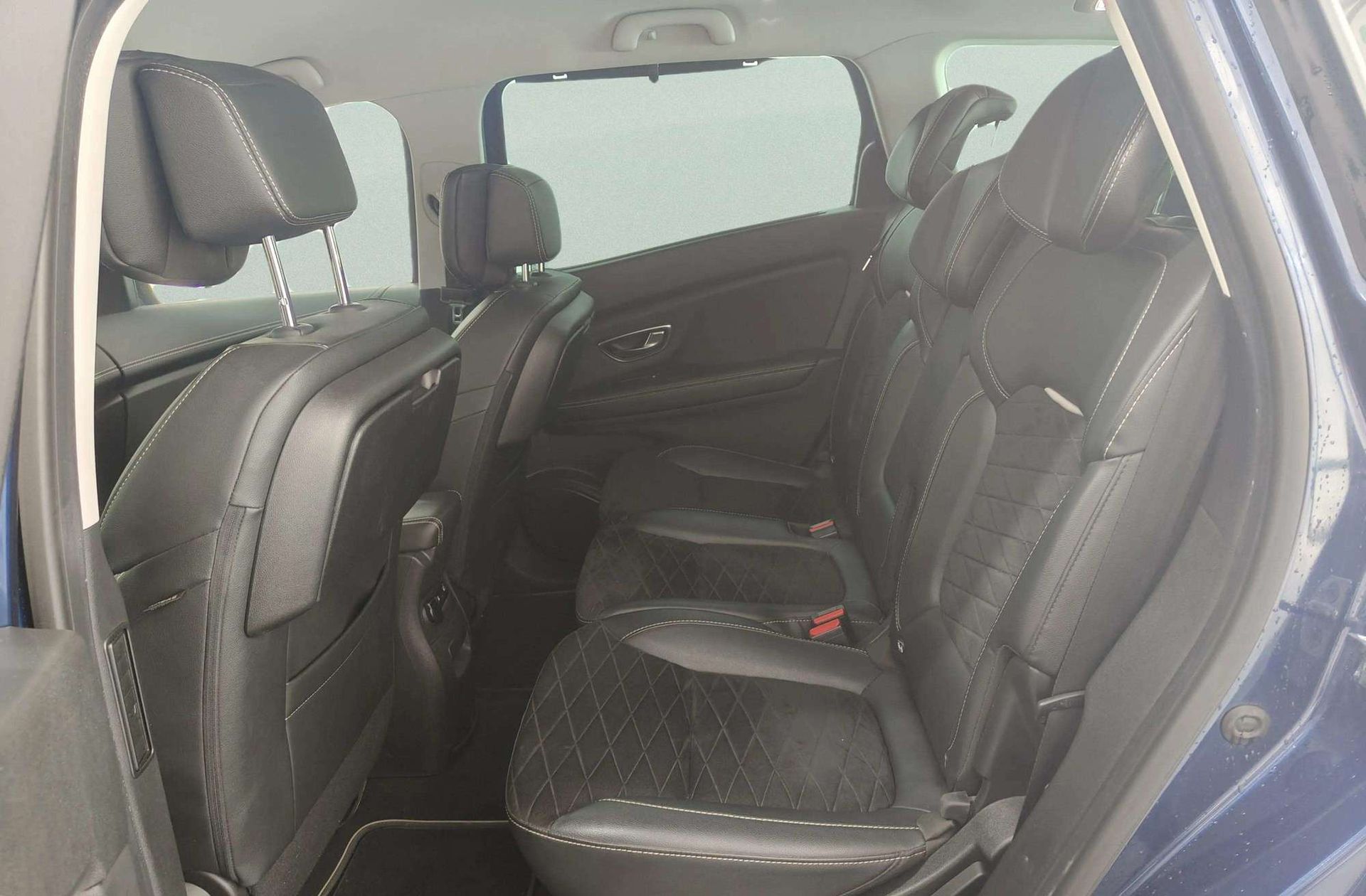 Renault Grand Scénic Black Edition TCe GPF 7 plazas - foto 15