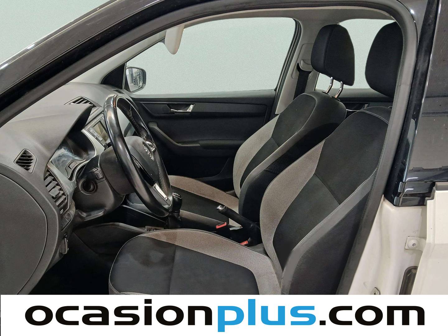 Foto asientos traseros Skoda Fabia Skoda Fabia 1.4 TDI Business (75 CV)