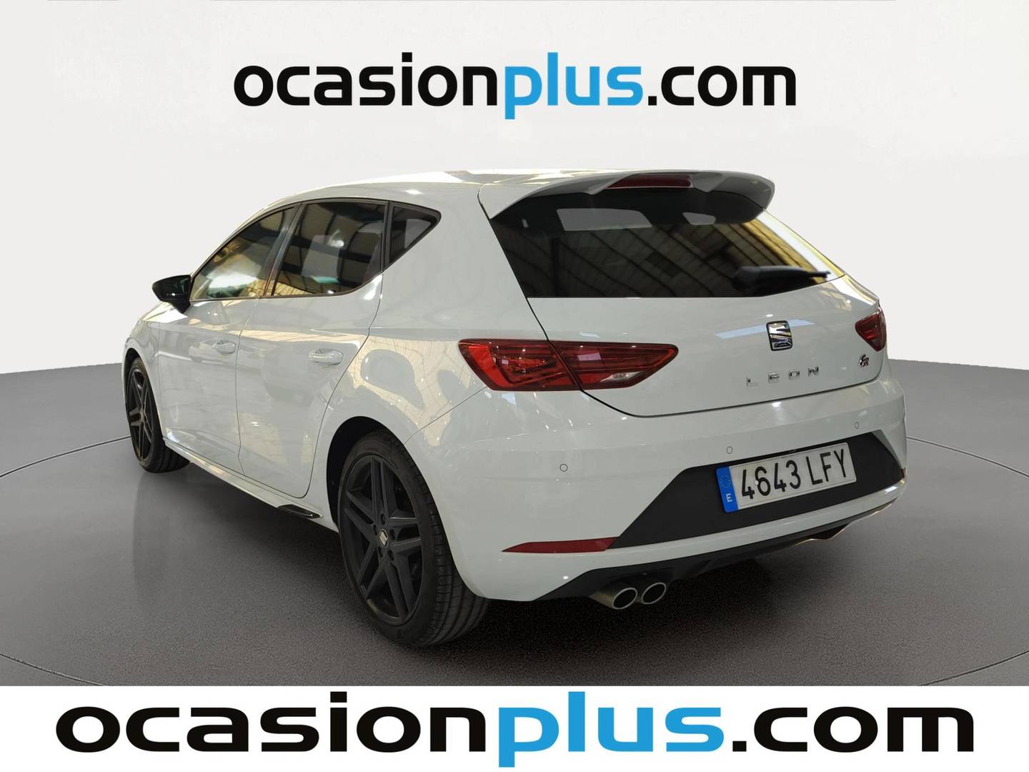 Foto trasera Seat León Seat León 1.5 TSI S&S FR Black Edition (150 CV) izquierda