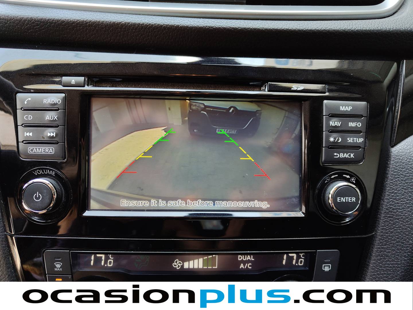 Equipamiento del Nissan QASHQAI Nissan Qashqai dCi 110 N-Connecta 4x2 (110 CV)