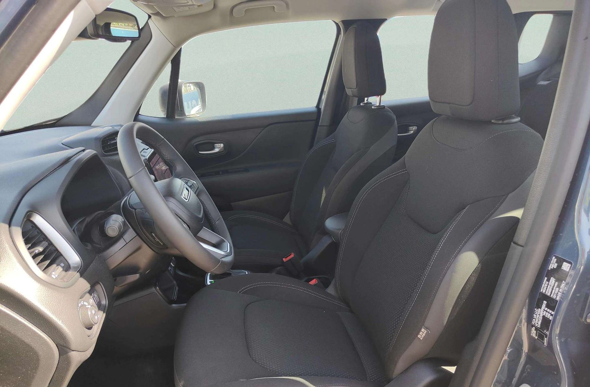 Jeep Renegade eHybrid 1.5 Limited ATX - foto 13