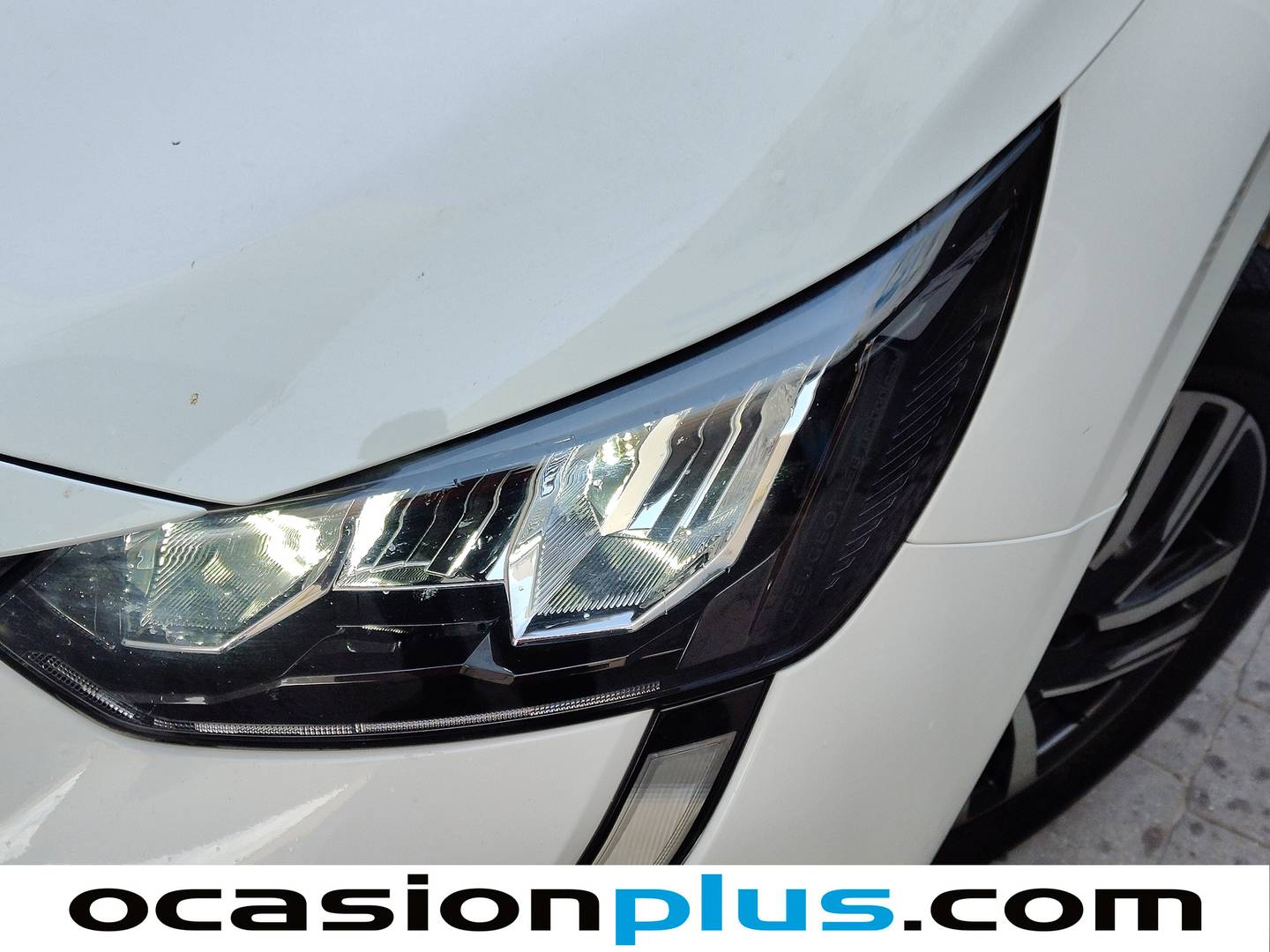 Equipamiento del Peugeot 208 Peugeot 208 PureTech 100 Allure (100 CV)