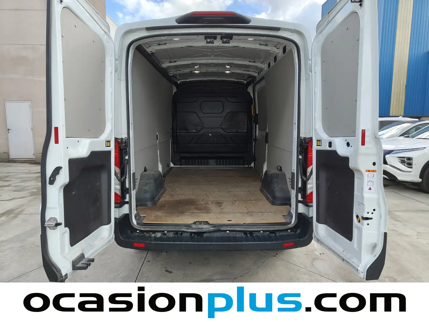 Foto Ford Transit Ford Transit 350 MHEV L3H2 Trend FWD (130 CV)