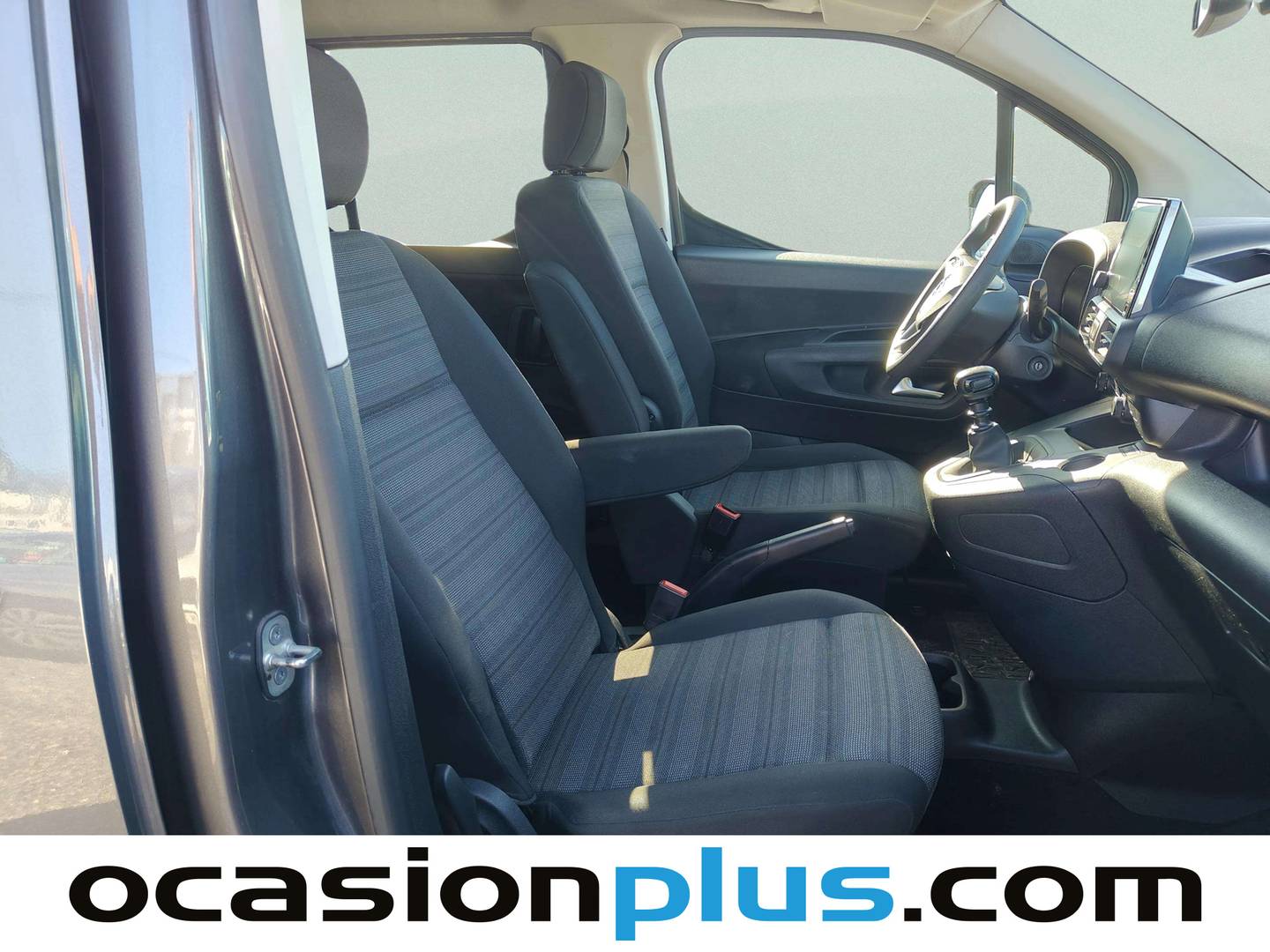 Foto Opel Combo Life Opel Combo Life 1.5 TD Business Edition Plus L1  (102 CV)