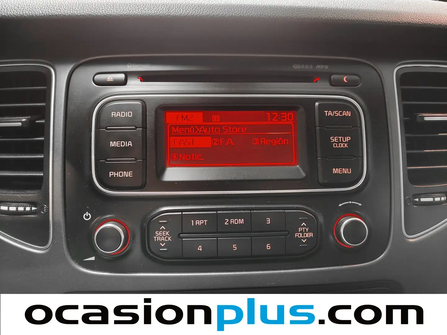 Foto KIA Carens Kia Carens 1.7 CRDi VGT Concept Eco-Dynam (115 CV) 7 Plazas