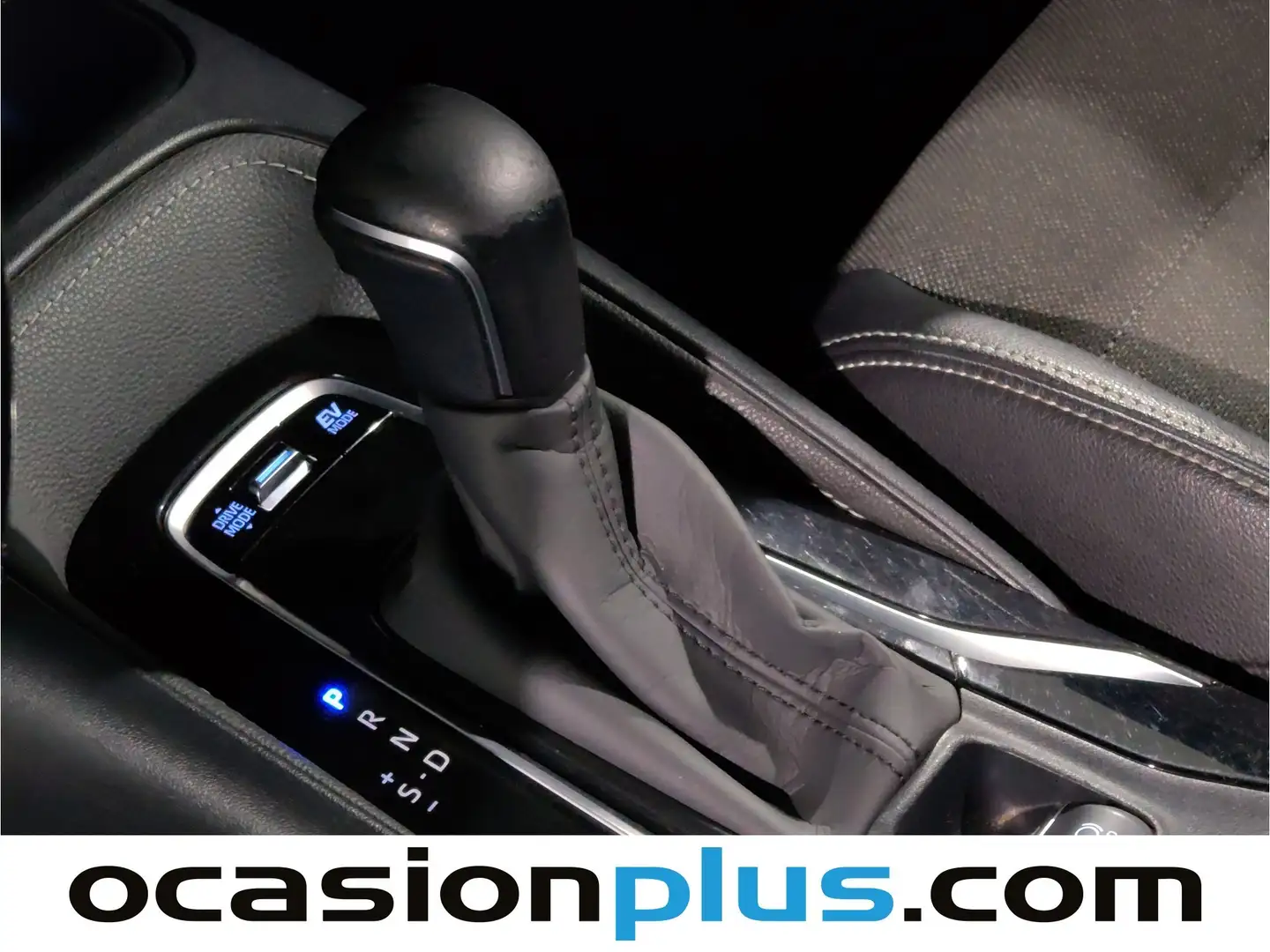 Foto Toyota Corolla Toyota Corolla 180H Style E-CVT (180 CV)