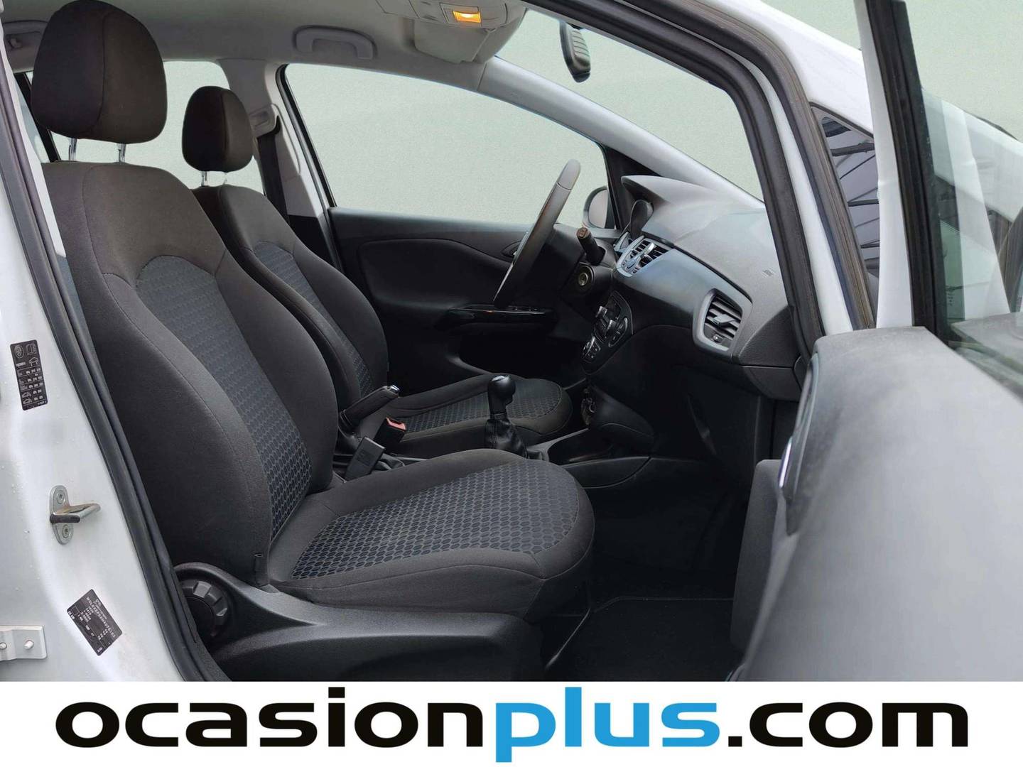 Fotos maletero Opel Corsa Opel Corsa 1.4 Expression (75 CV)