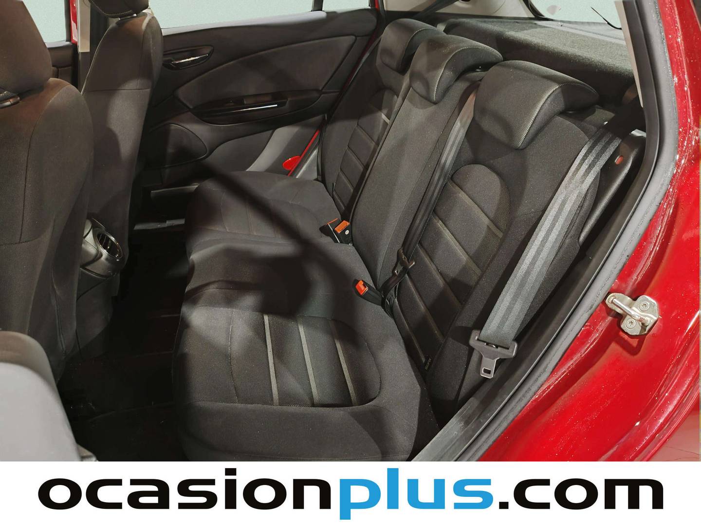Foto asientos traseros Fiat Bravo Fiat Bravo 1.4 16v Easy Gasolina Fire (90 CV)