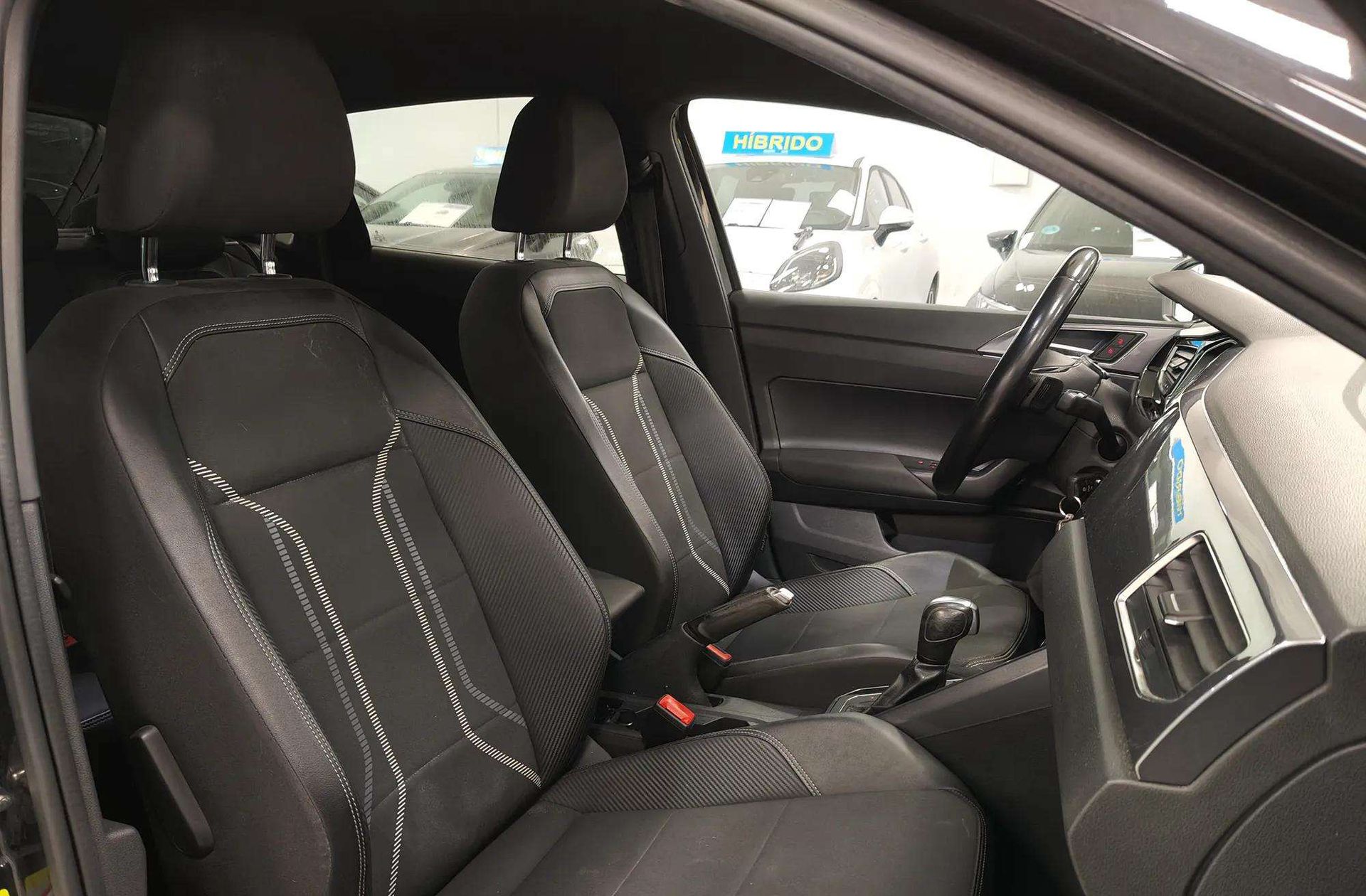 Volkswagen Polo R-Line 1.0 TSI DSG - foto 22