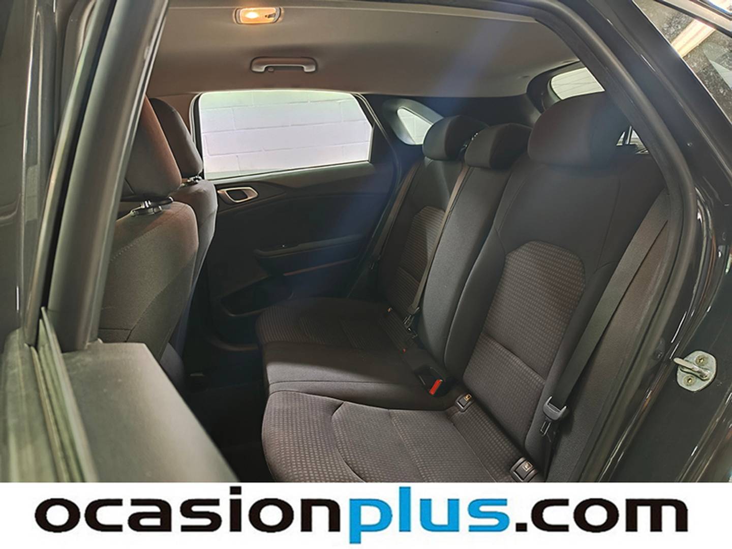 Foto KIA Ceed Kia Ceed 1.0 T-GDi Concept (120 CV)