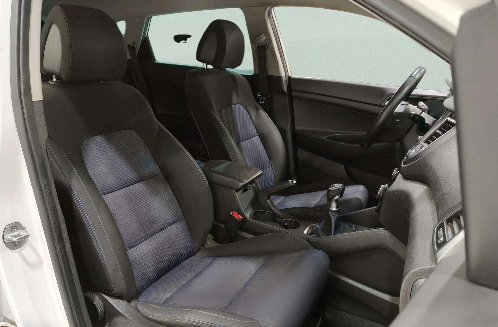 Hyundai Tucson 1.6 GDI BlueDrive Tecno 4x2 - foto 16