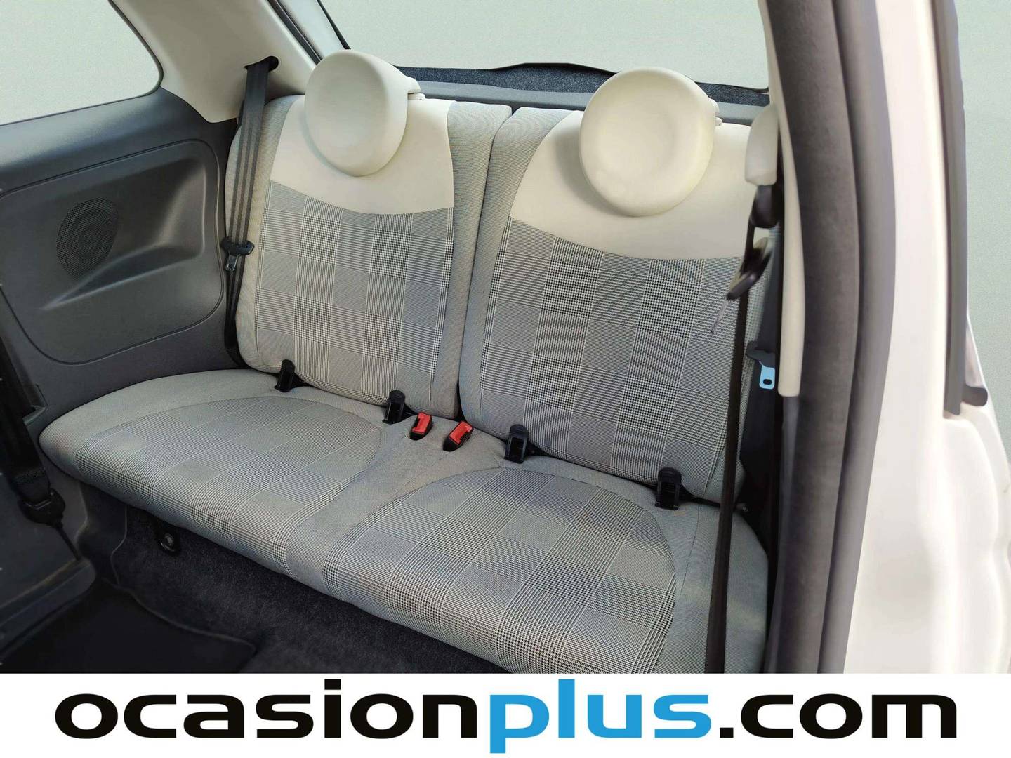 Foto asientos traseros Fiat 500 Fiat 500 1.2 8v Lounge (69 CV)