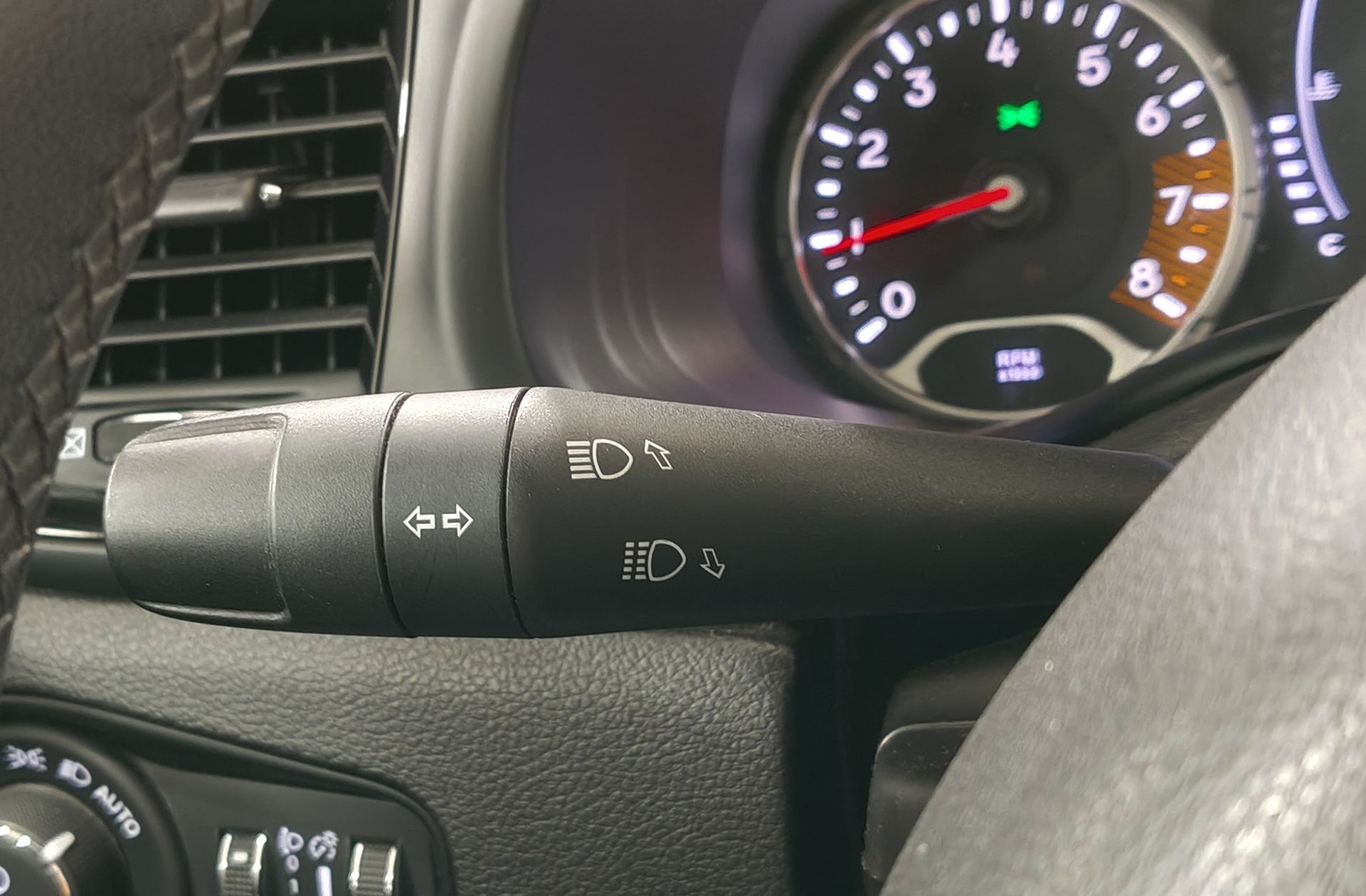 Jeep Renegade 1.0G Night Eagle II 4x2 - foto 22