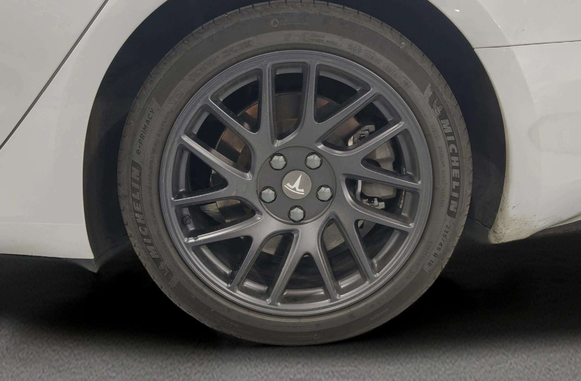 Tesla Model 3 RWD - foto 39