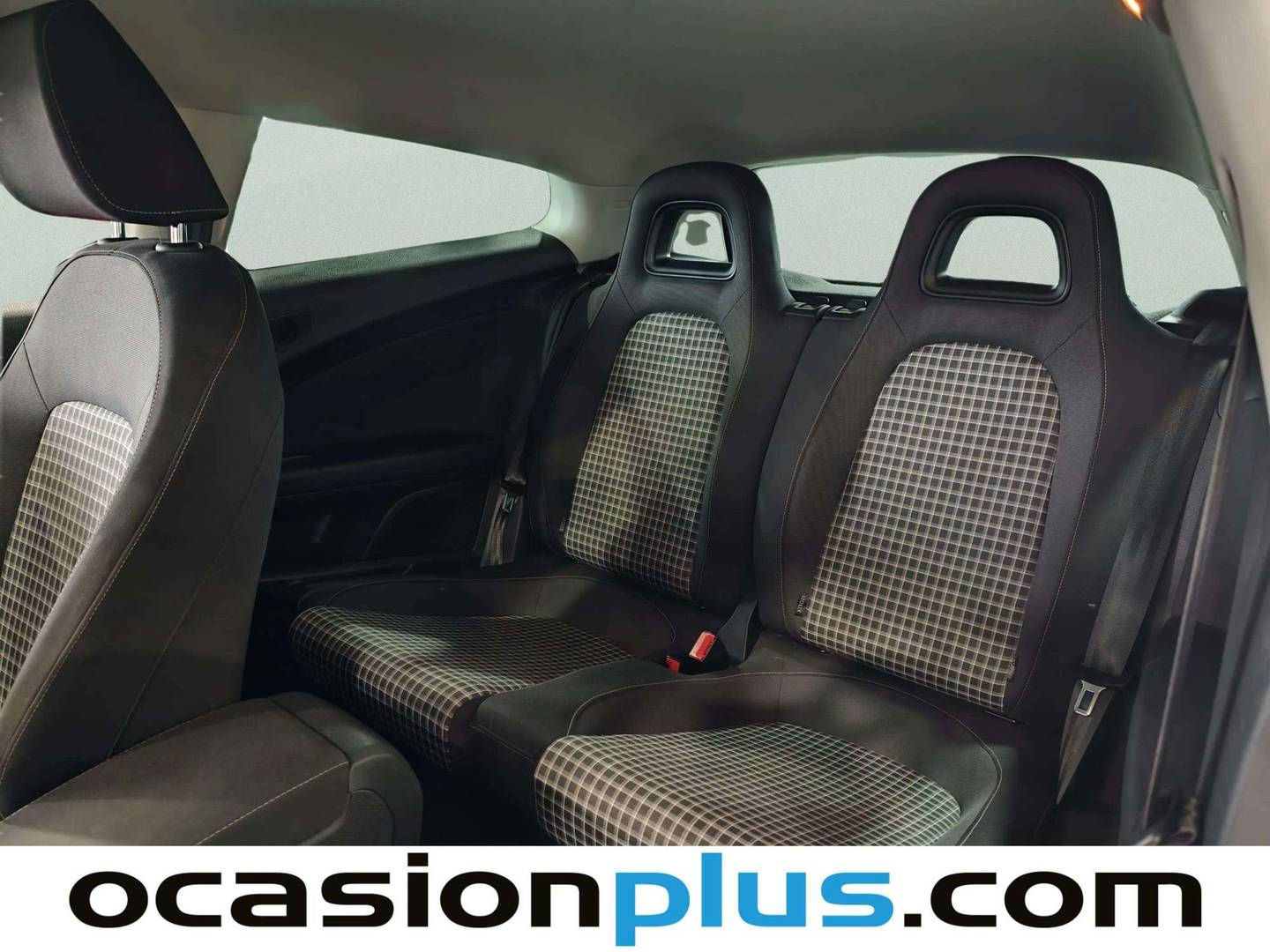 Foto asientos traseros Volkswagen Scirocco Volkswagen Scirocco Typhoon by R-Line 1.4 TSI BMT  (125 CV)