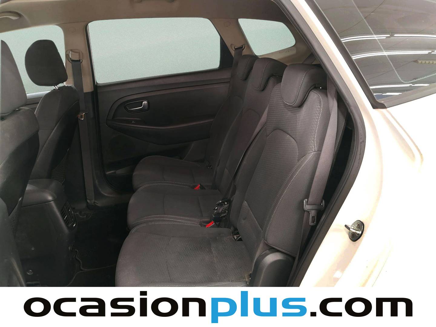 Foto asientos traseros KIA Carens Kia Carens 1.6 GDi Concept (135 CV)