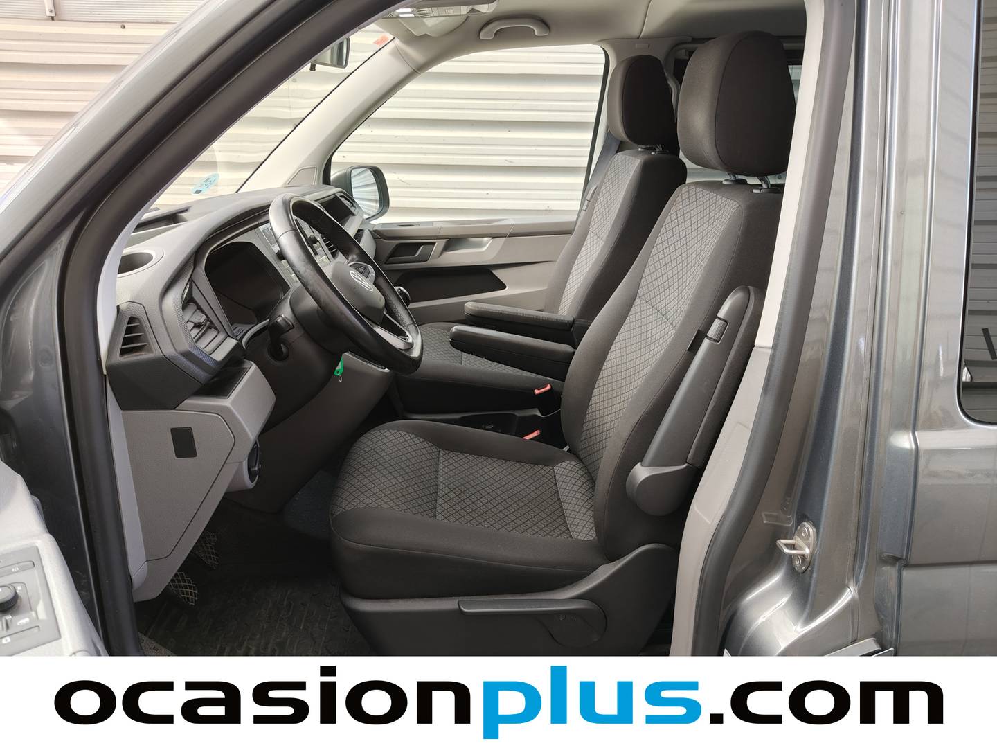 Foto asientos delanteros Volkswagen Caravelle Volkswagen Caravelle Origin Batalla Corta 2.0 TDI BMT (150 CV) 8 Plazas
