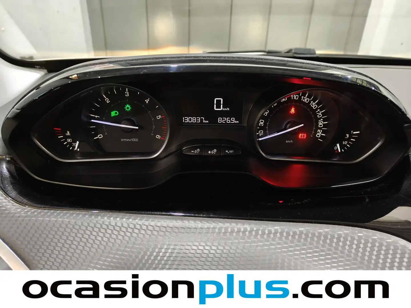 Foto Peugeot 2008 Peugeot 2008 BlueHDi 100 S&S Style (100 CV)