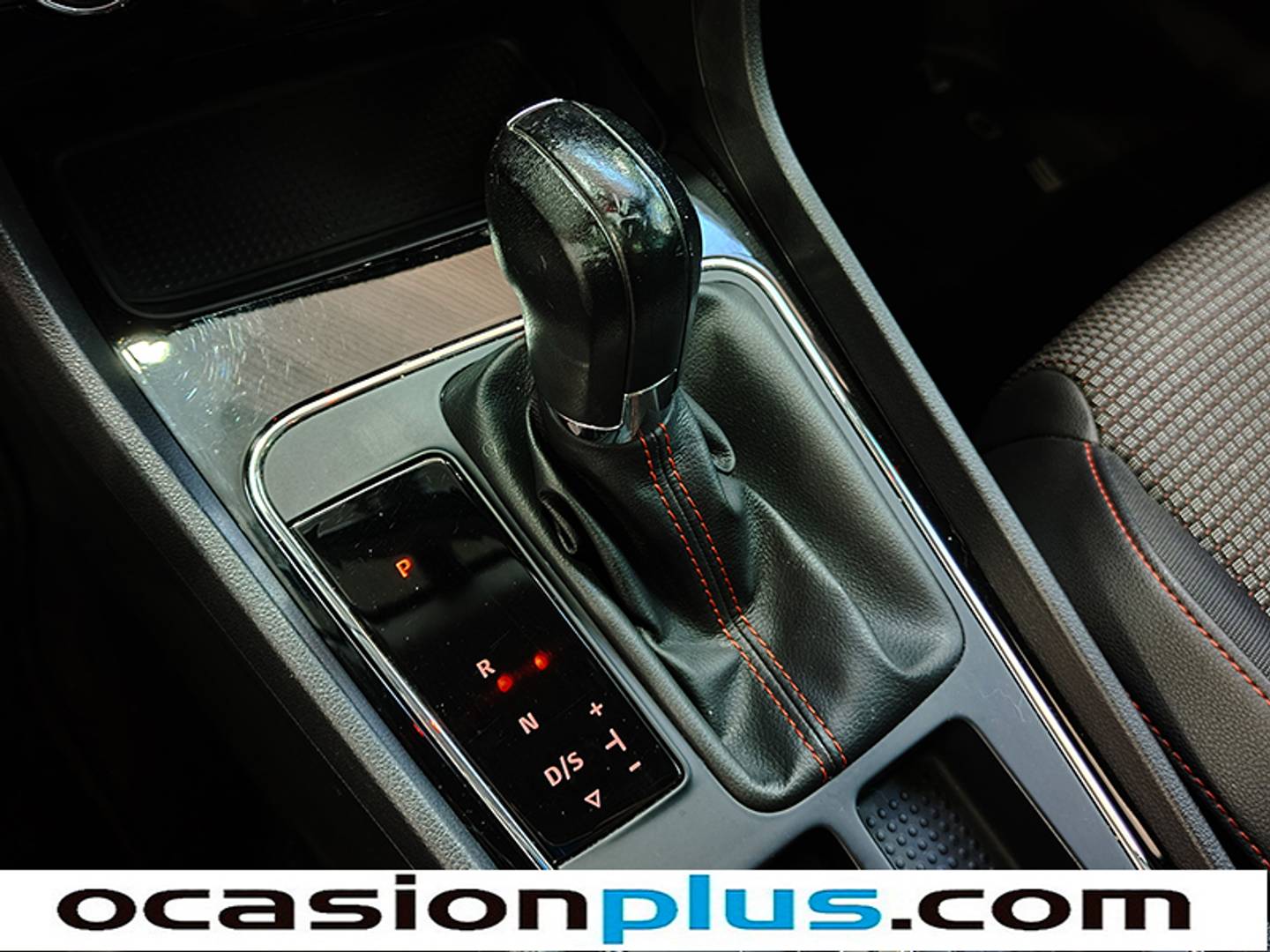 Foto Seat León SEAT Leon ST 2.0 TDI S&S FR Plus DSG (184 CV)