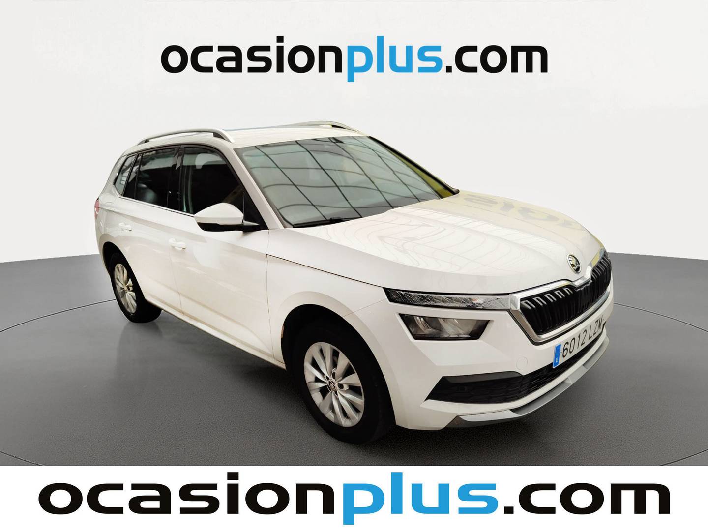 Foto delantera Skoda Kamiq Skoda Kamiq 1.0 TSI Emotion  (110 CV) derecha