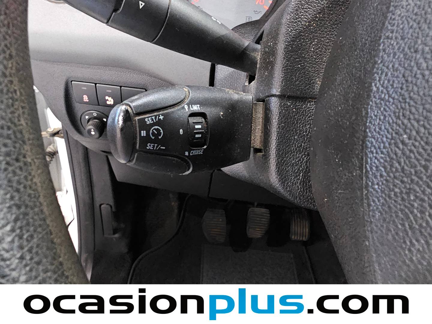 Equipamiento del Peugeot Partner Peugeot Partner Tepee BlueHDi 100 Active (100 CV)