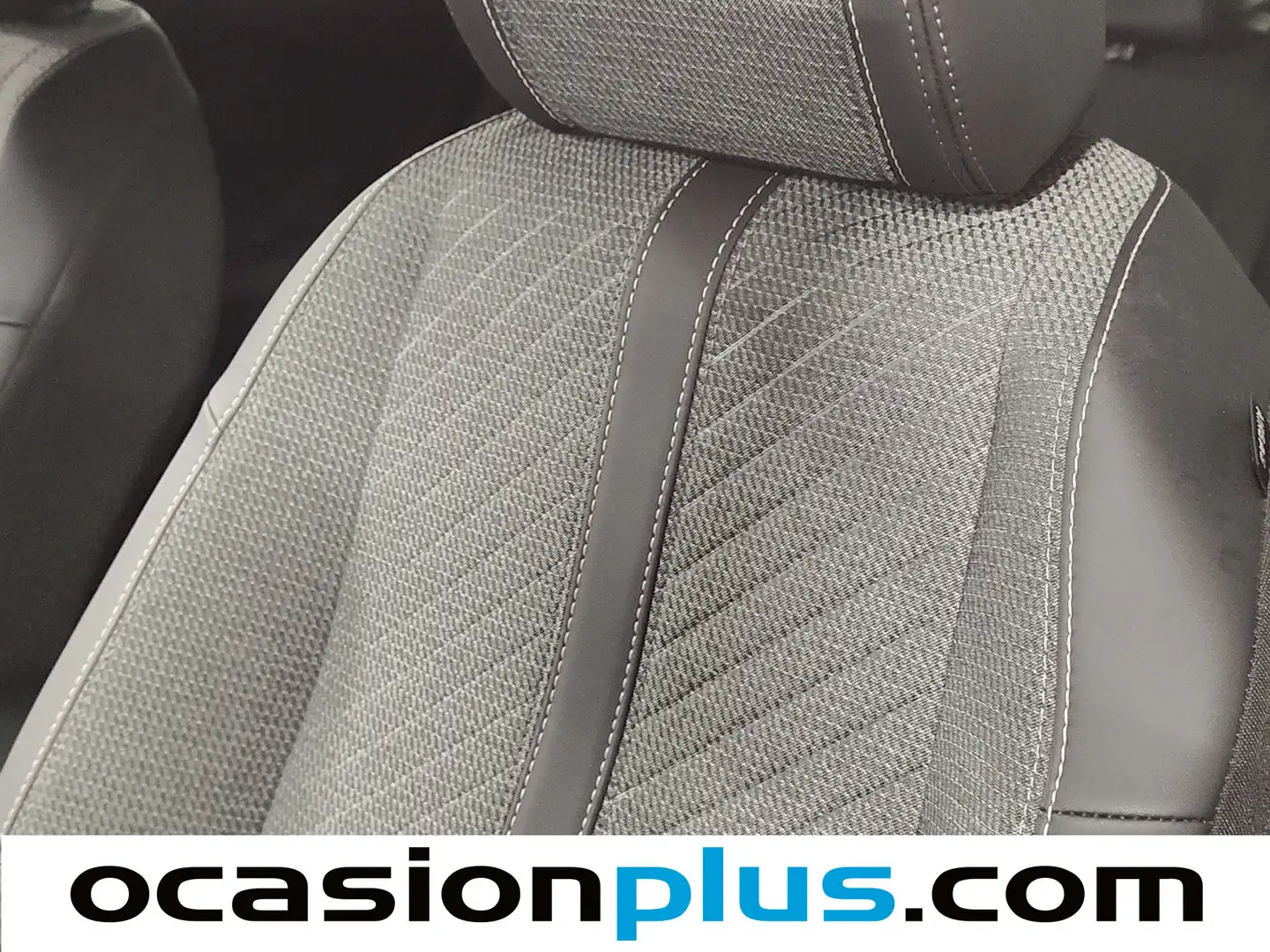 Foto Peugeot 2008 Peugeot 2008 PureTech 100 S&S Allure (100 CV)