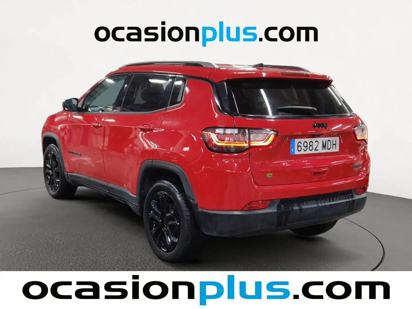 Foto Jeep Compass Jeep Compass 1.5 MHEV Night Eagle DCT 96 kW (130 CV)
