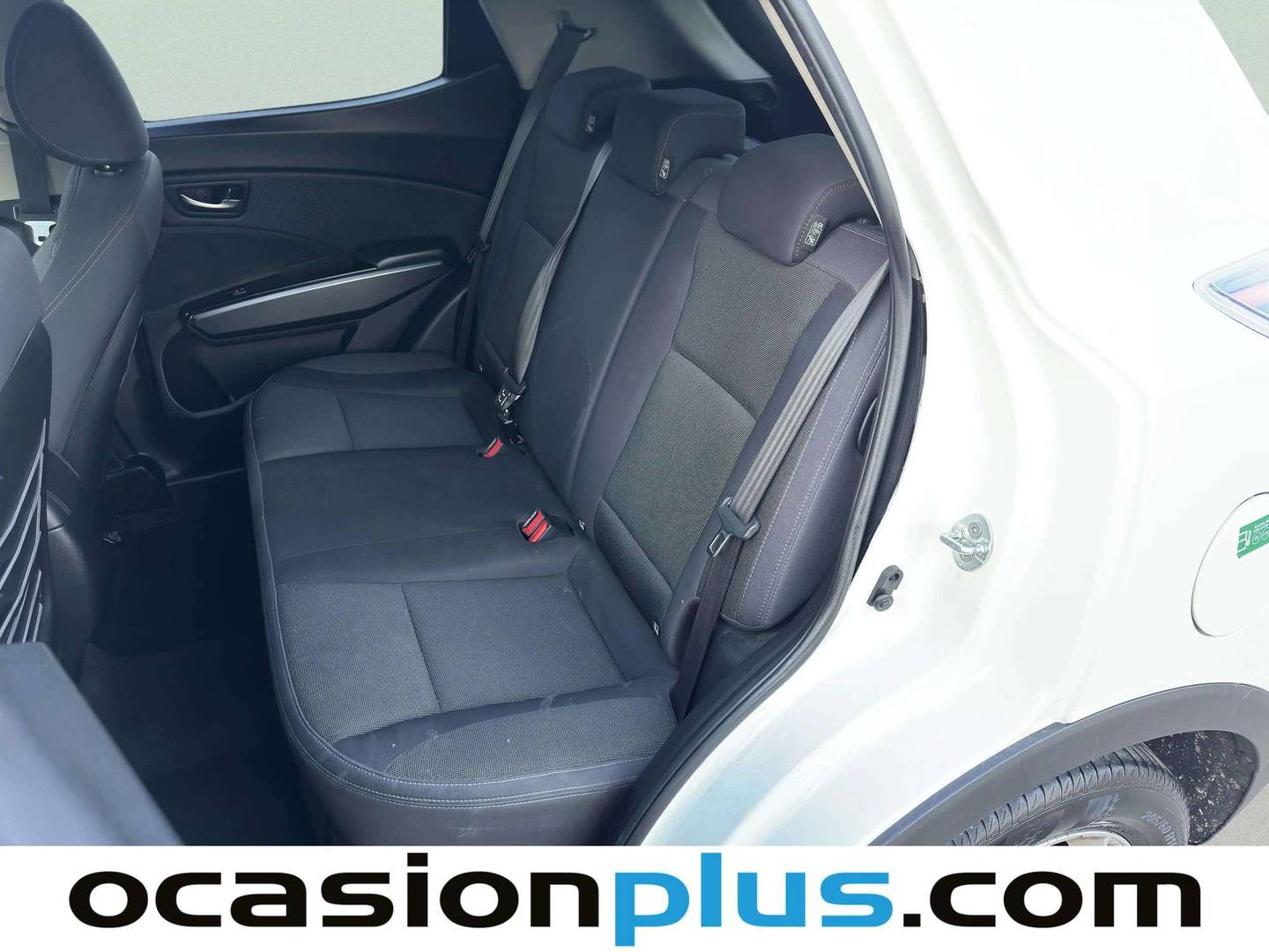 Foto asientos traseros SsangYong Tivoli SsangYong Tivoli G12T Urban Plus (128 CV)